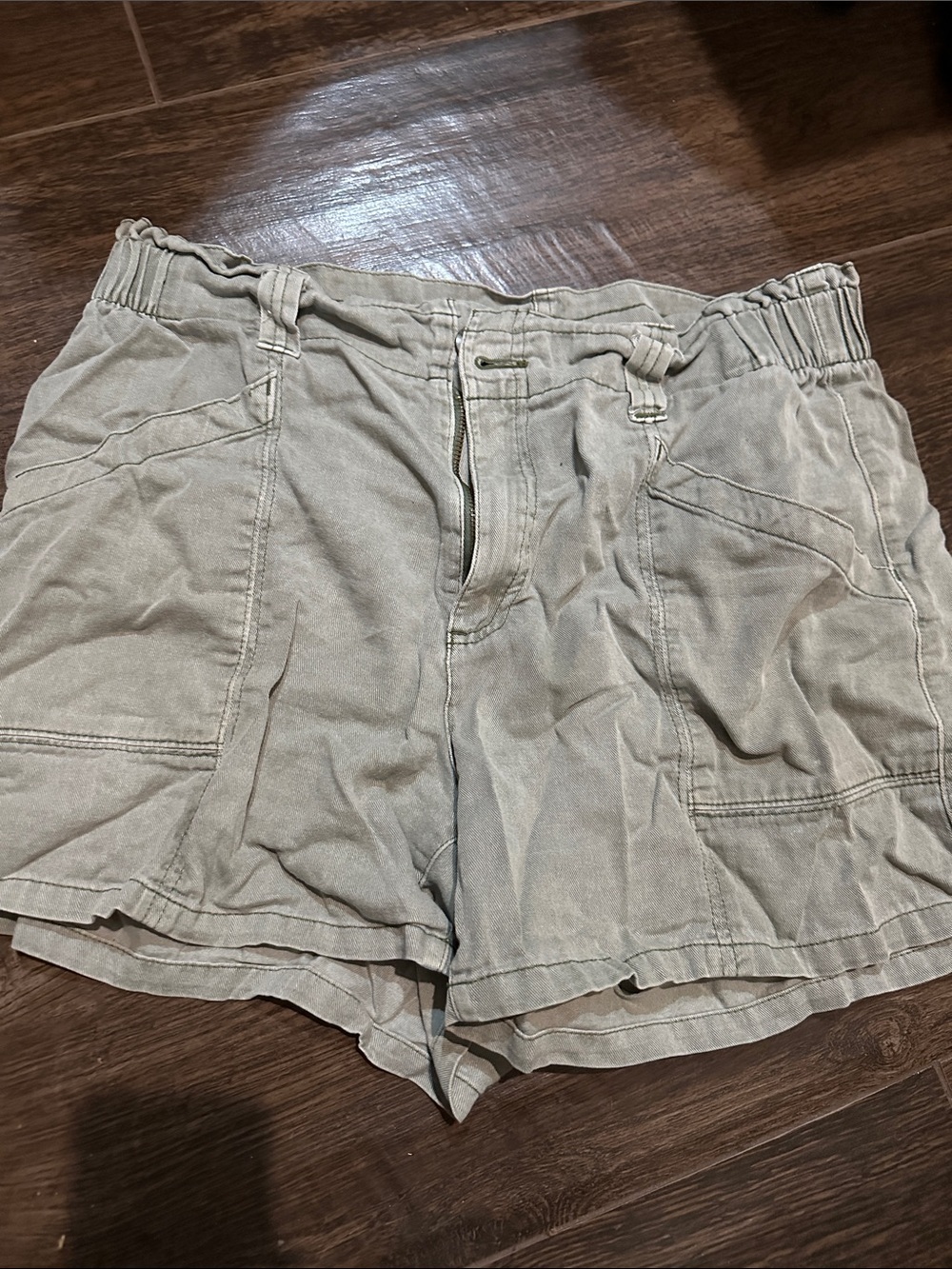 Old Navy Light Khaki Utility Shorts